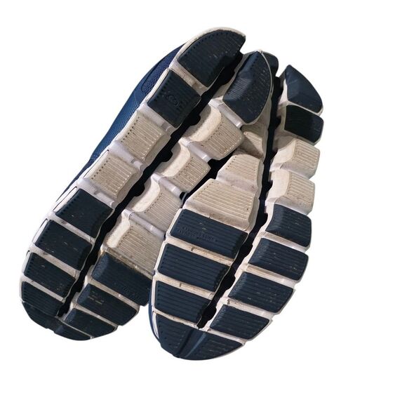 On Cloud Blue And White Running Shoes W8 - Picture 5 of 8